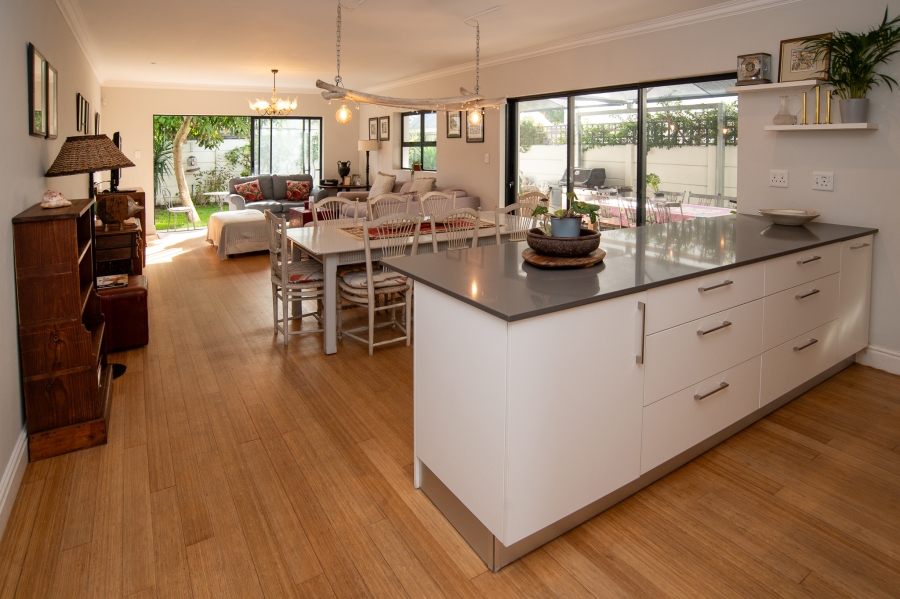 3 Bedroom Property for Sale in Claremont Western Cape